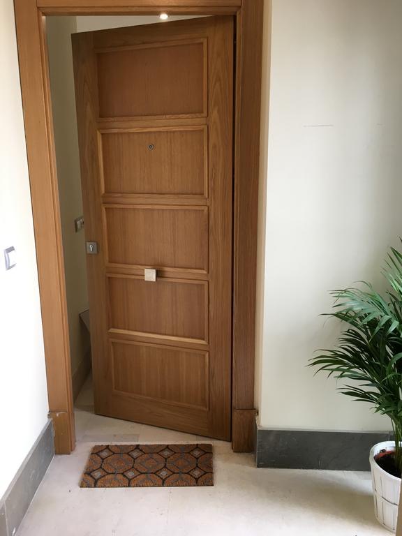 1E Azofaifo St Apartment Sevilla Exterior foto